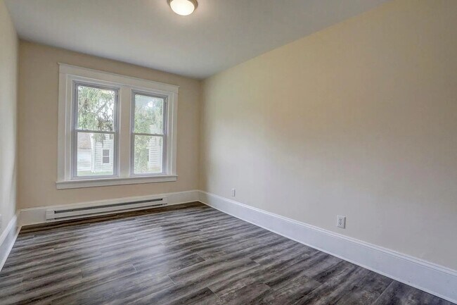 Building Photo - 207 Falmouth Rd