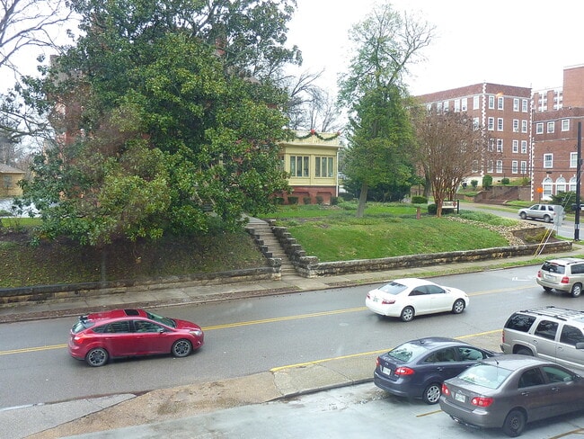 Building Photo - 1700 Clinch Ave