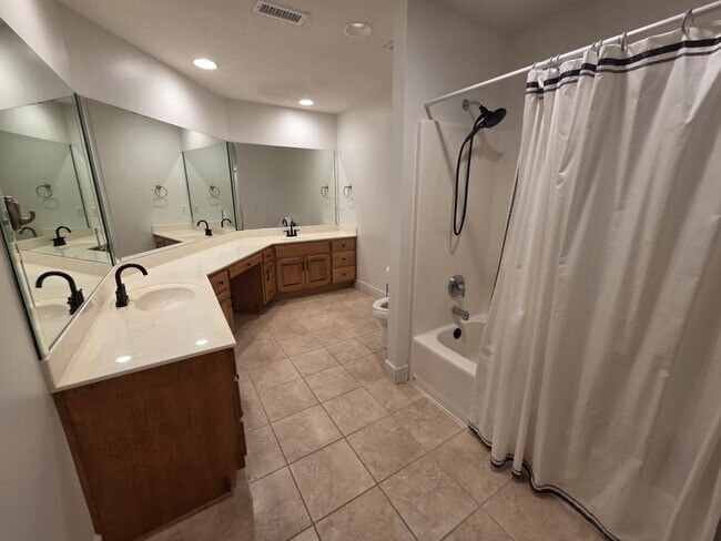 Building Photo - 4578 E Pearson Meadow Dr