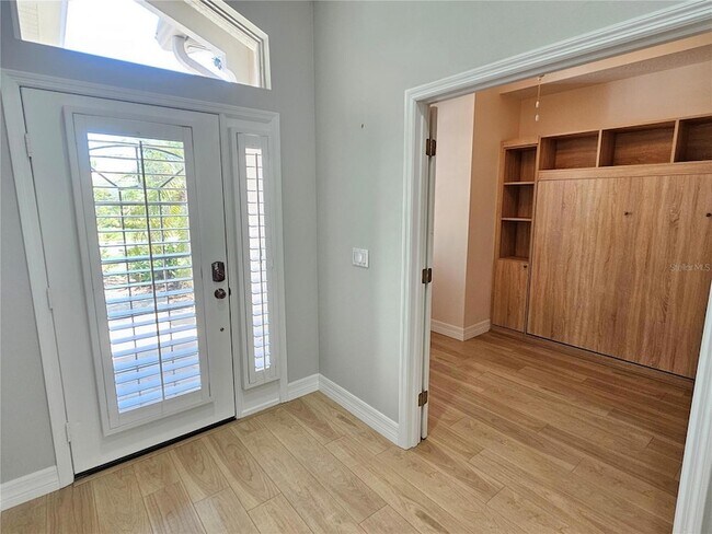 Building Photo - 330 Rio Terra