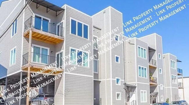 Building Photo - 1445 Fagan St