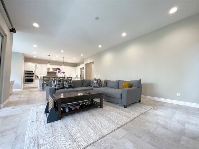 Building Photo - 104 Cordial
