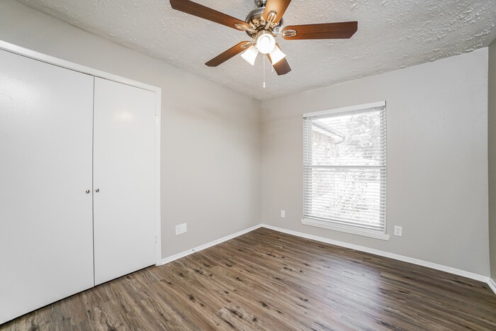 Building Photo - 13323 Tara Oak Dr