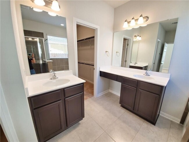 Building Photo - 813 Fortrose Ter