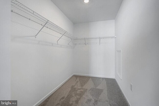 Building Photo - 41 Long Bnd Dr