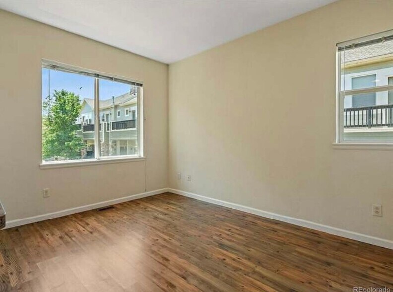 Building Photo - 11250 Florence St