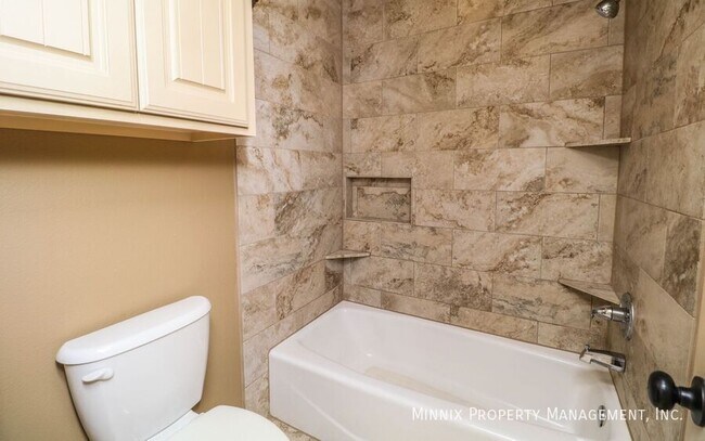 Building Photo - 2023 88th St