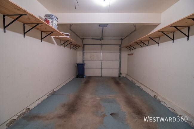 Building Photo - 2835 Rutland Cir