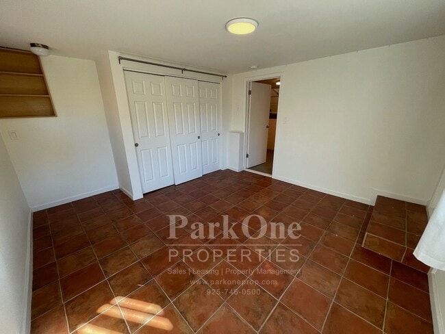 Building Photo - Spacious Home In Lafayette Hills