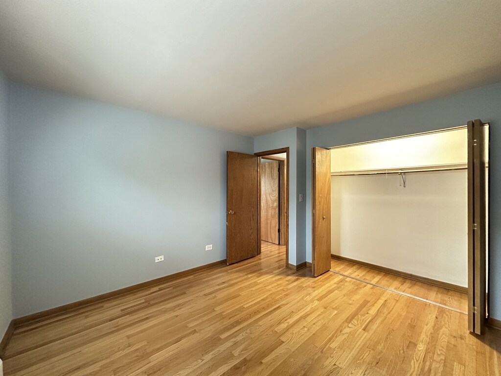 Building Photo - 1639 Oakwood Ave