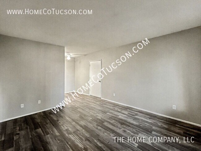 Building Photo - 3993 N Campbell Ave