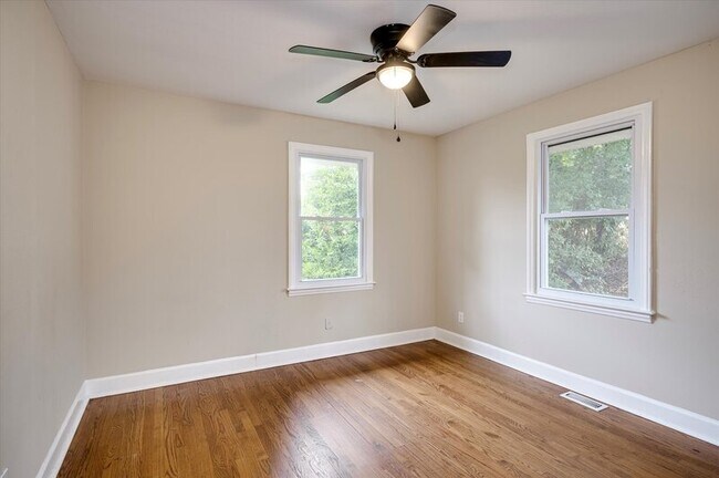 Building Photo - 116 Kirby Dr