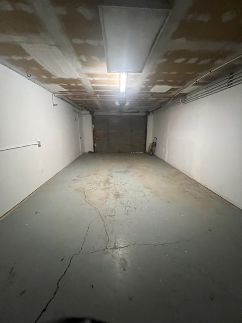 Building Photo - 1101 W Nelson Ave