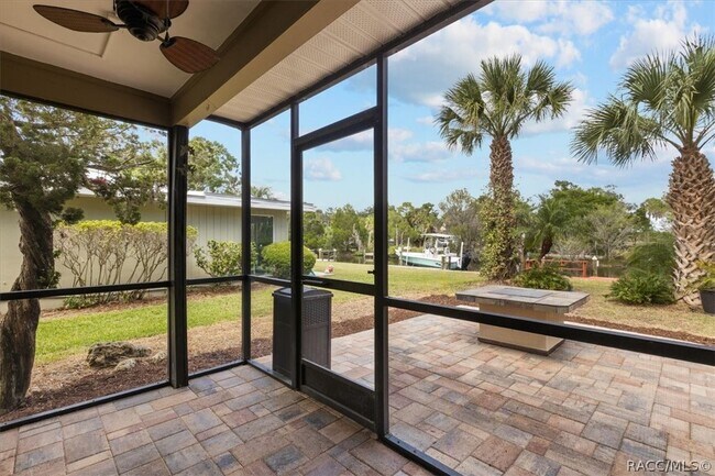 Building Photo - 11310 W Bayshore Dr