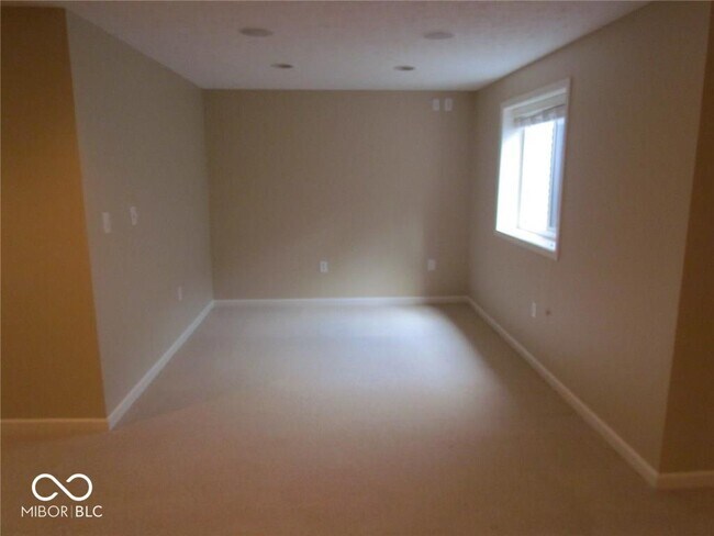 Building Photo - 411 Mari Way