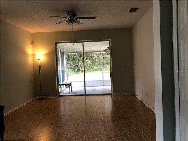 Building Photo - 4815 Riverton Dr