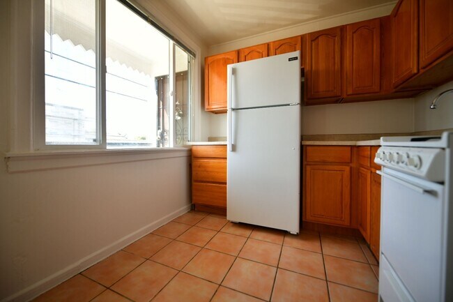 Building Photo - 2721 California St