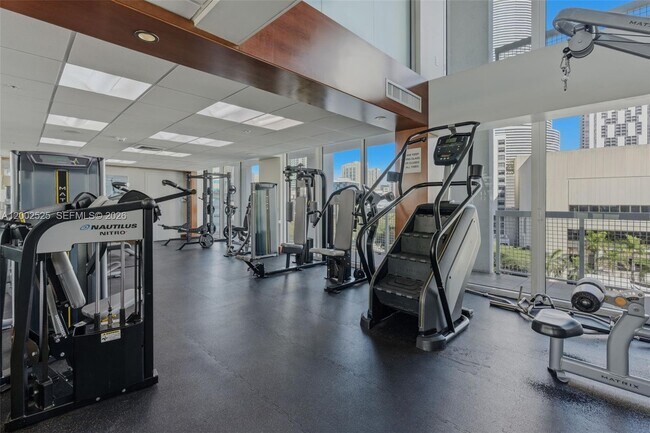 Building Photo - 31 SE 5th St