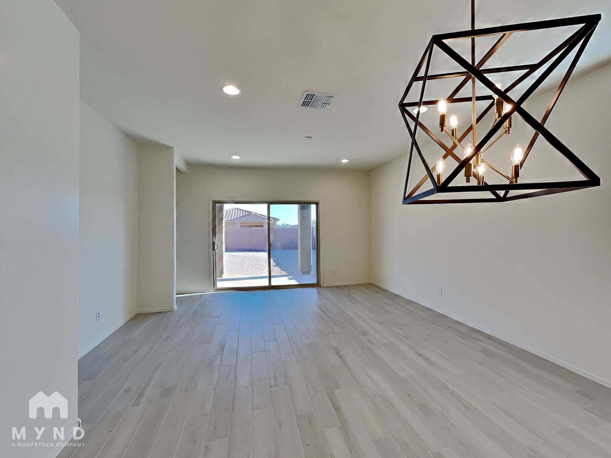 Building Photo - 11820 W Rancho Dr