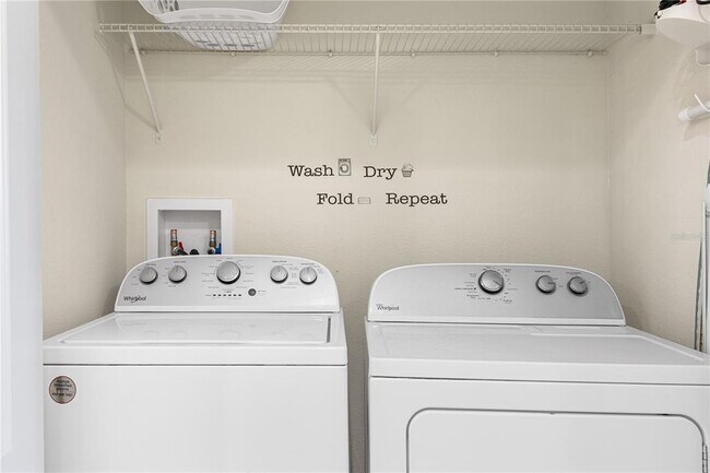 Building Photo - 1905 Majorca Dr