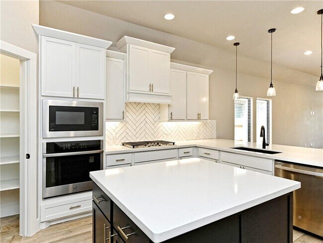 Building Photo - 2621 Franciscana Way