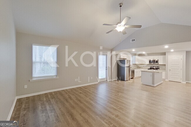 Building Photo - 136 Western Red Cedar Dr