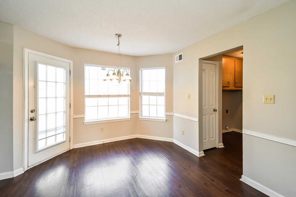 Building Photo - 7457 Lee Ann Dr