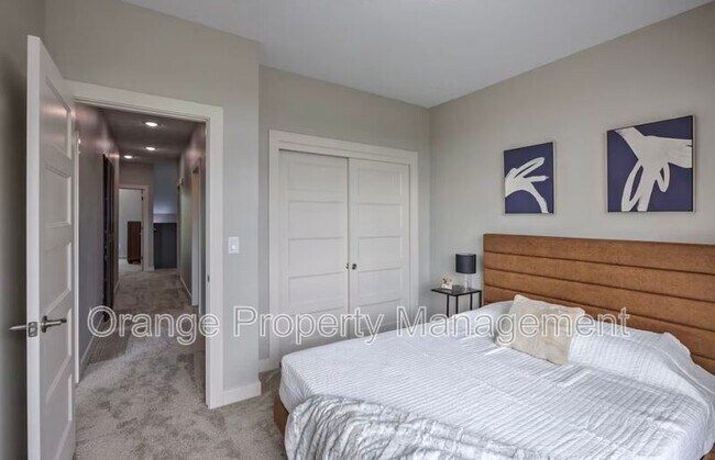 Building Photo - 630 N 46th St