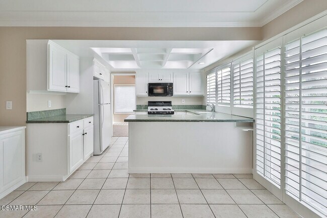 Building Photo - 1046 Barrow Ct