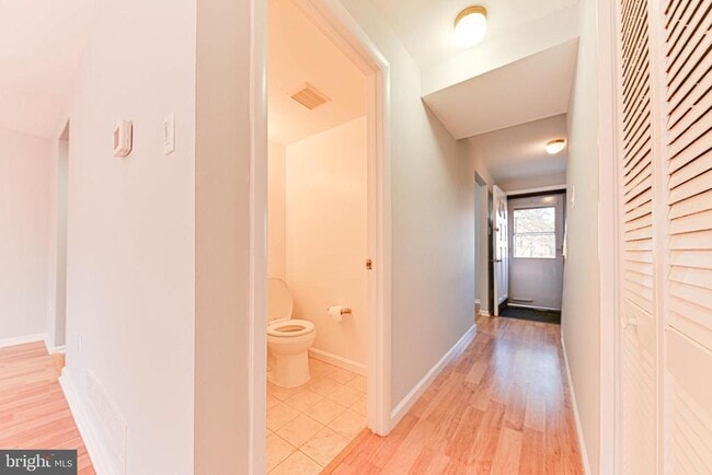 Building Photo - 6556 Frietchie Row