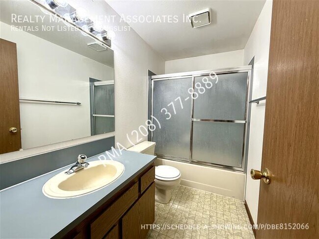 Building Photo - 4319 W Rose Hl St
