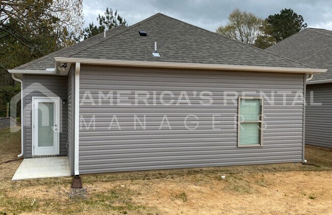 Building Photo - 610 Co Rd 1616