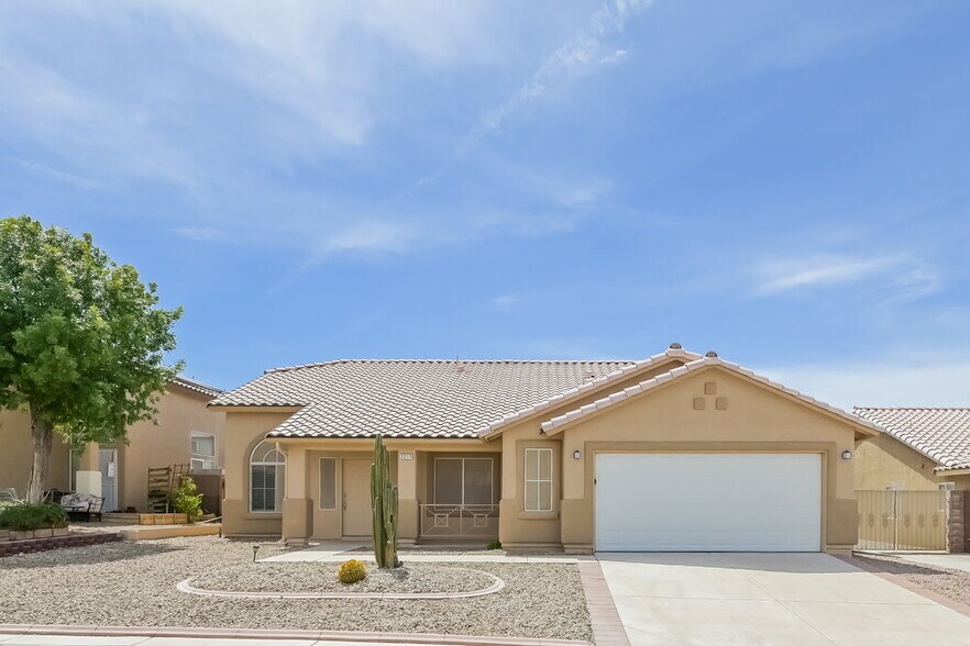 Primary Photo - 2211 Maple Shade St
