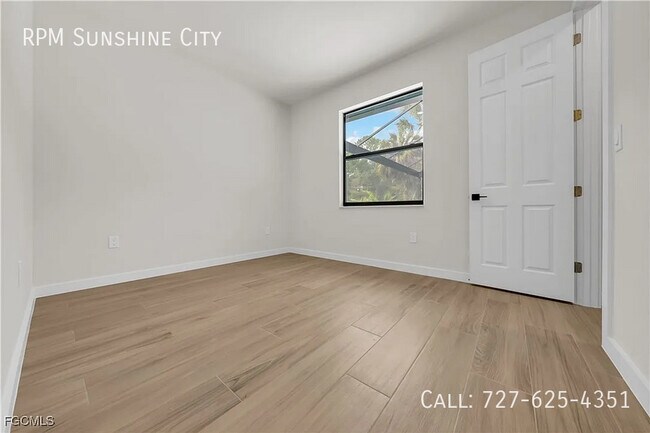 Building Photo - 2719 2nd St NW