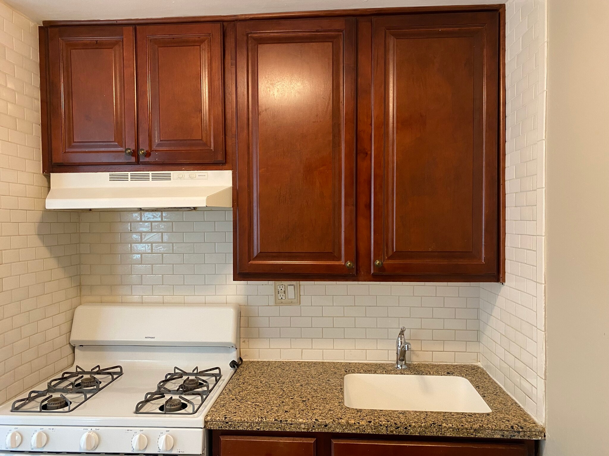 Building Photo - 7618 Rising Sun Ave