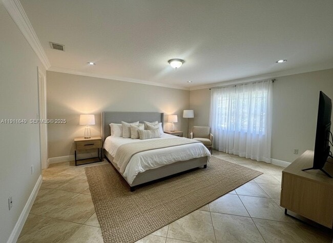 Building Photo - 6905 SW 148th Ct