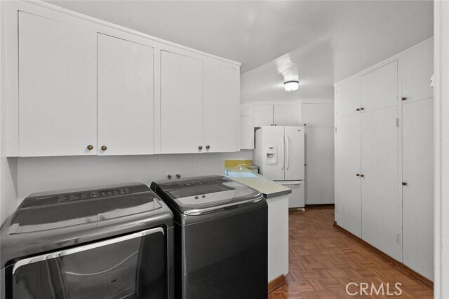 Building Photo - 1218 Flintridge Ave
