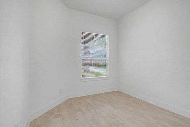 Building Photo - 21138 Garden Palm Dr