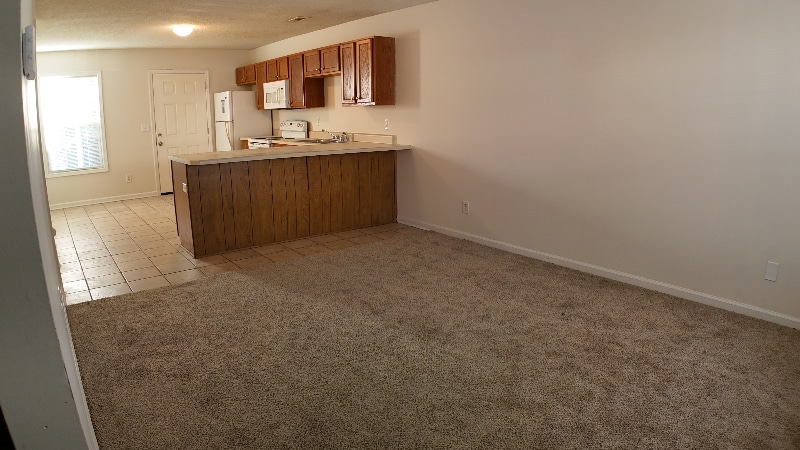 Building Photo - 221A Springfield Cir