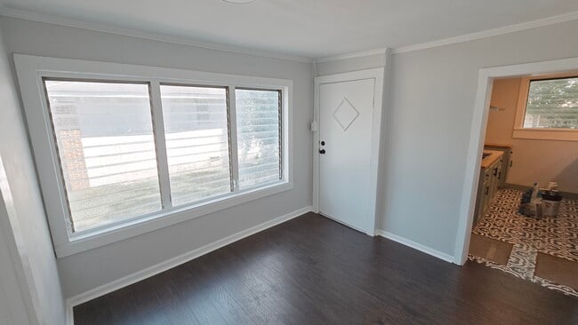 Building Photo - 159 Poplar Ave