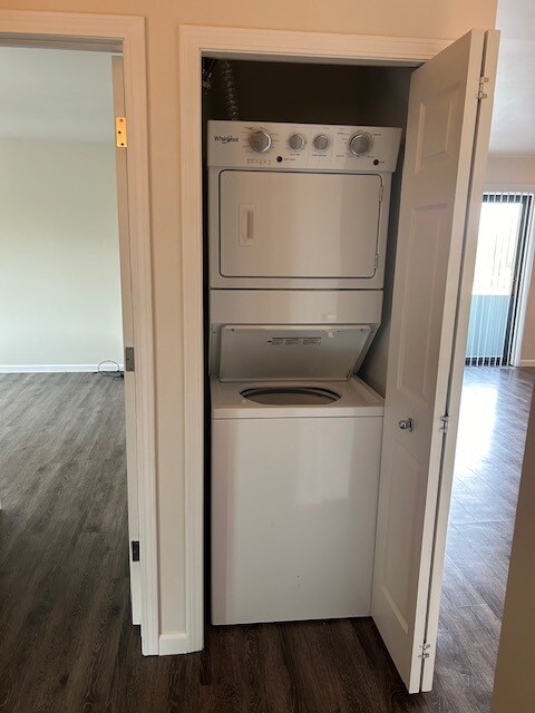 Building Photo - 6025 Monona Dr