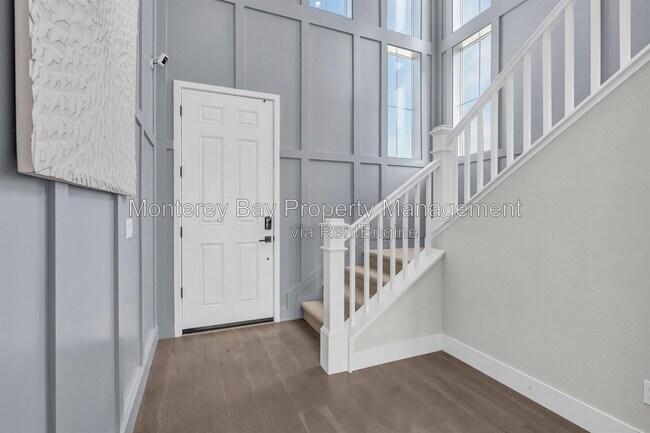 Building Photo - 240 Bungalow Dr