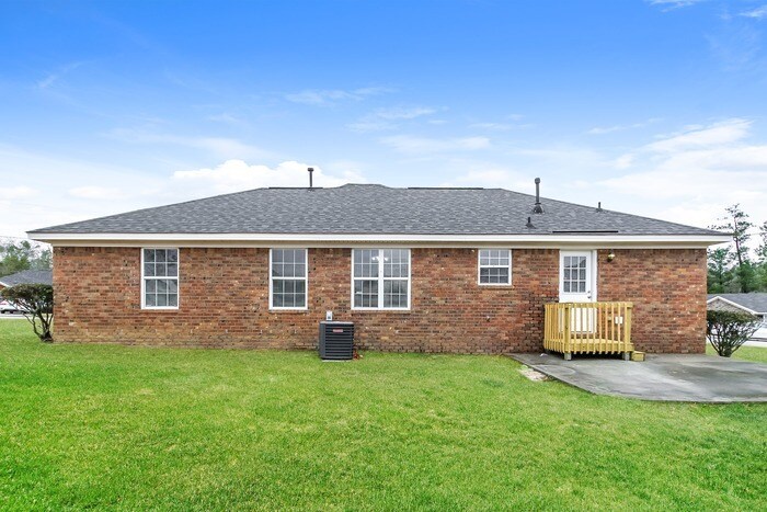 Building Photo - 3322 Sugarberry Dr