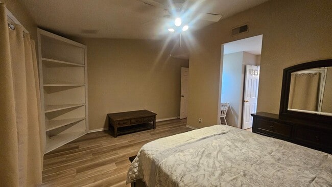 Building Photo - 3299 W Stuart Ave