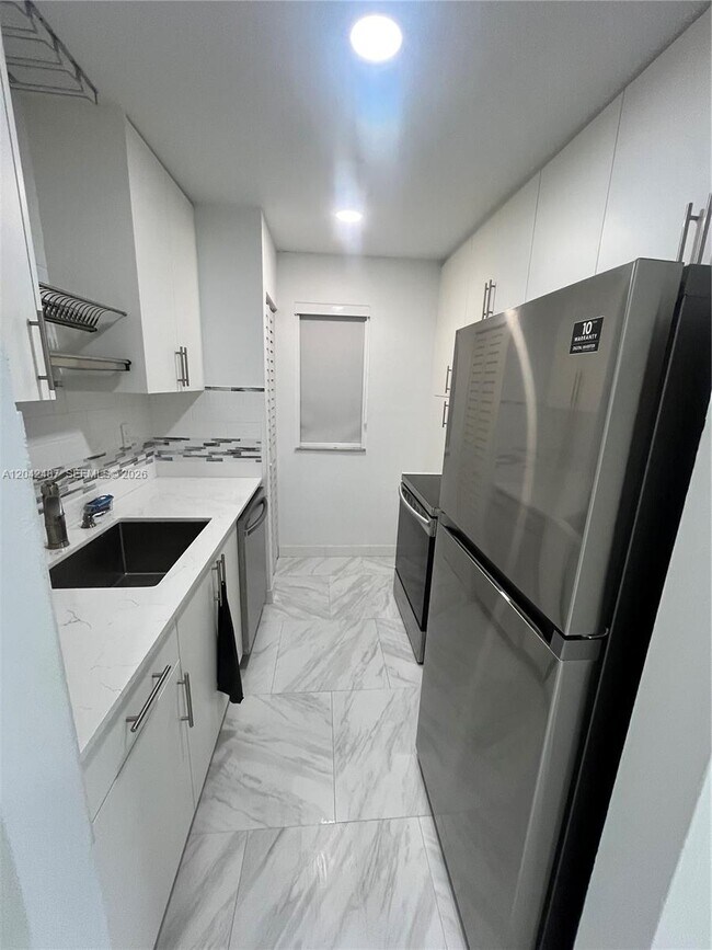 Building Photo - 15560 SW 80th St