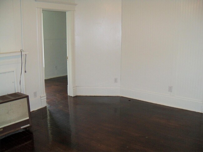 Building Photo - 2154 Burnstead Dr