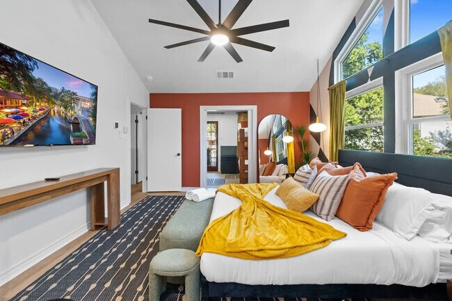 Building Photo - 13702 Yellow Oak Cir