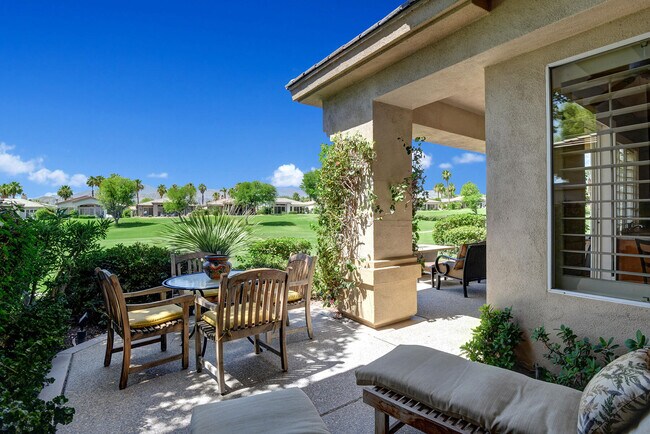 Building Photo - 383 Desert Holly Dr