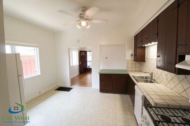 Building Photo - 01149 - P - No Mark Up - 1212-1214 Hester ...