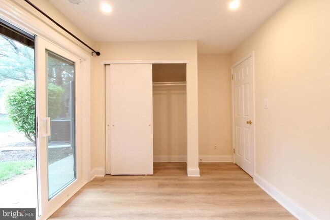 Building Photo - 97 Wyndham Pl